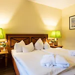 Ringhotel Kloevensteen 4*
